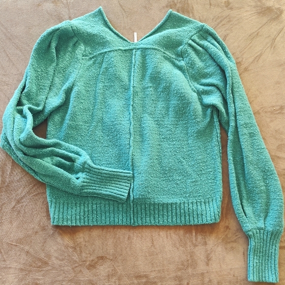 Free People Reverie Emerald Aura Nubby V Neck Pullover Sweater Size Medium - Picture 3 of 5